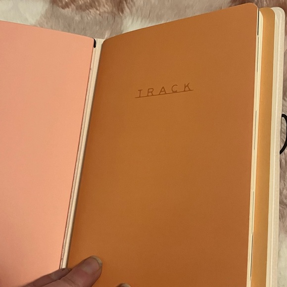 12 month “Be your best self” planner set - Picture 6 of 11